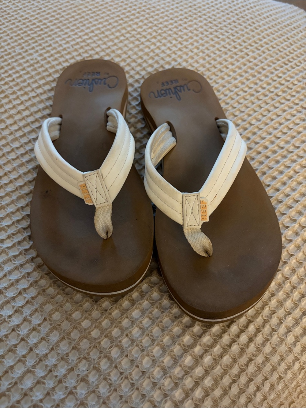 Reef Kids White Strap Brown Footbed Flip Flop Sandals